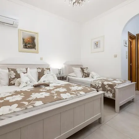 Panos Luxury Apartment Parikia (Paros)