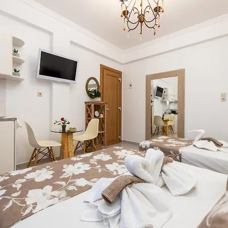 Panos Luxury Apartment