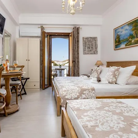 Panos Luxury Apartment *