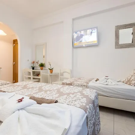 Panos Luxury Apartment *