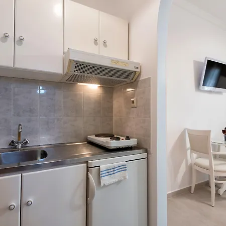 Panos Luxury Apartment Páros