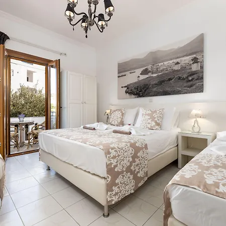 Panos Luxury Apartment Páros