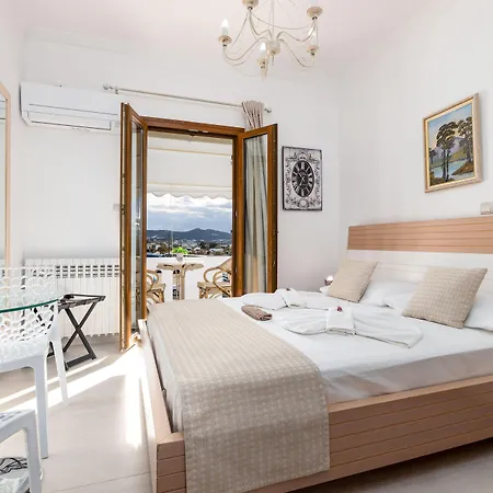 Panos Luxury Apartment *