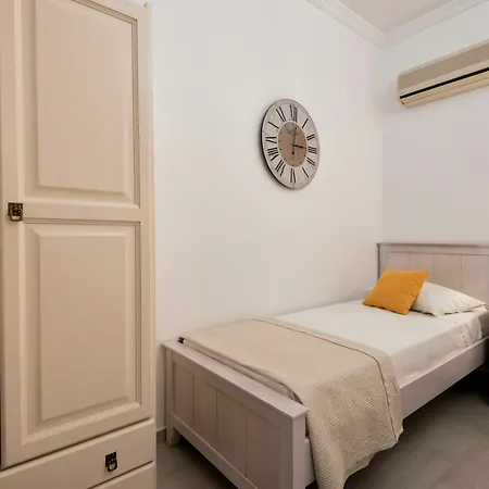 Panos Luxury Apartment Parikia (Paros)