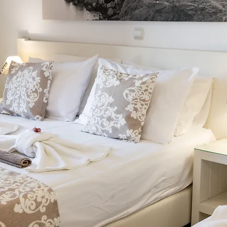Panos Luxury Apartment *