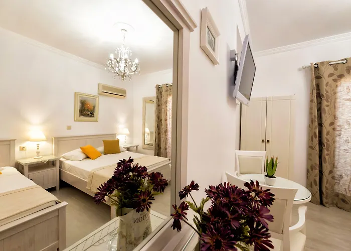 Panos Luxury Apartment